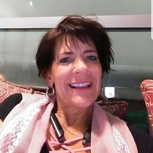 Meet your Posher, Deborah